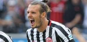 Alex Meier telefonierte nach dem Spiel gegen Hoffenheim mit Sandro Wagner Alex Meier