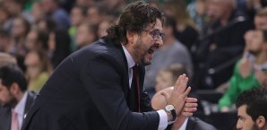Trainer Andrea Trincheri darf sich weiter über Bambergs ungeschlagene Saison freuen Andrea Trincheri