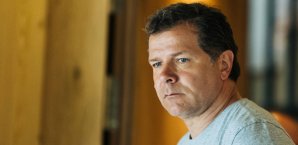 Andreas Möller wurde für seine Schwalbe 1995 gesperrt Andreas Möller