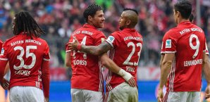Xabi ALonso und Arturo Vidal werden dem FC Bayern fehlen Bundesliga