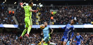 Claudio Bravo konnte bislang noch nivht überzeugen Claudio Bravo