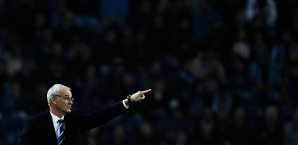 Claudio Ranieri fordert seine Spieler auf, zu kämpfen Claudio Ranieri