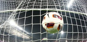 Henry Onyekuru hat bisher in 22 Spielen zehn Tore für Eupen erzielt Fußball