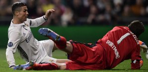 Cristiano Ronaldo fand in Roman Weidenfeller einige Male seinen Meister International