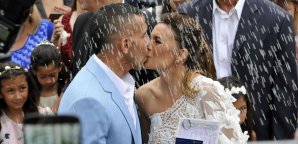 Carlos Tevez hat mit 32 Jahren geheiratet International