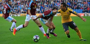 Santi Cazorla droht länger auszufallen Premier League