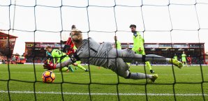 Loris Karius wurde nach seinem Patzer gegen Bournemouth heftig kritisiert Premier League
