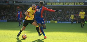 Wilfried Zaha spielt bei Crystal Palace eine starke Saison Premier League