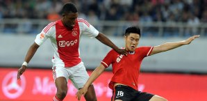 Riechedly Bazoer steht vor einem Wechsel zum VfL Wolfsburg Riechedly Bazoer