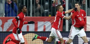 Robert Lewandowski wartete mit einem besonderen Torjubel auf Robert Lewandowski