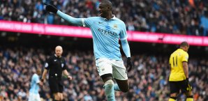 Yaya Toure könnte seinen Vertrag bei Manchester City nun doch verlängern Yaya Toure