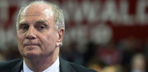 Uli Hoeneß wusste nichts von Lahms Rücktritt Uli Hoeneß