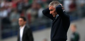 Mirko Slomka steht vor einem sechs-Punkte-Spiel Mirko Slomka
