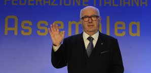 Carlo Tavecchio ist erneut Verbandspräsident Carlo Tavecchio