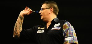 Gary Anderson hat gegen Adrian Lewis gewonnen Gary Anderson