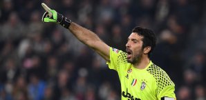Gianluigi Buffon ist nun Juventus-Rekord-Spieler Gianluigi Buffon