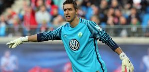Koen Castels bleibt vorerst die Nummer eins im Tor der Wölfe Koen Castels