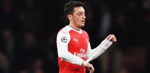 Mesut Özil musste in dieser Spielzeit bereits viel Kritik hinnehmen Mesut Özil