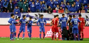 Qin Sheng wird nach seinem Tritt gegen Axel Witsel lange aus dem Verkehr gezogen Qin Sheng, Axel Witsel