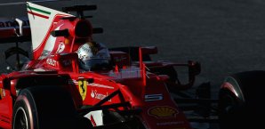 Sebastian Vettel wehrt sich Sebastian Vettel