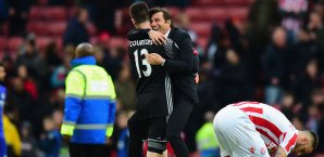 Thibaut Courtois und Antonio Conte haben in dieser Saison viel Grund zum Jubeln Thibaut Courtois, Antonio Conte