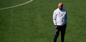Zinedine Zidane soll bei Real Madrid bleiben Zinedine Zidane