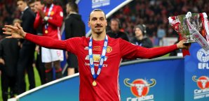 Zlatan Ibrahimovic verhalf United mit einem Doppelpack zum League-Cup-Sieg Zlatan Ibrahimovic