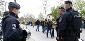 Rund 100 Sonderermittler sind für die Aufklärung des BVB-Bombenanschlags im Einsatz Borussia Dortmund