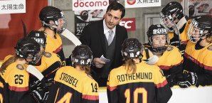 DEB-Frauen stehen bei der WM in Plymouth im Halbfinale DEB-Frauen