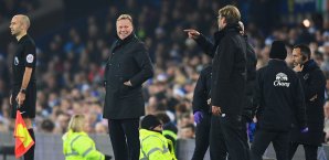 Jürgen Klopp beschwerte sich wegen eines zu hart geführten Zweikampfs Jürgen Klopp, Ronald Koeman