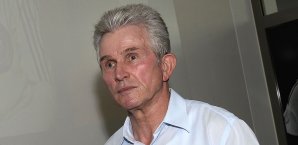 Jupp Heynckes kritisiert die vereinsinternen Fersehsender Jupp Heynckes