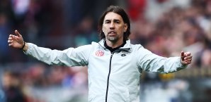 Für Martin Schmidt könnte es bei einer Niederlage eng werden Martin Schmidt