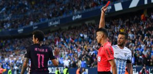 Neymar flog gegen Malaga mit Gelb-Rot vom Platz Neymar