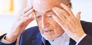 Sepp Blatter muss sich rechtfertigen Sepp Blatter