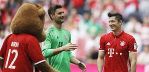 Sven Ulreich schenkt einem Fan zwei Eintrittskarten zum Auswärtsspiel in Hoffenheim Sven Ulreich