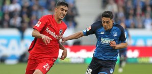 Barkok (li.) im Zweikampf mit Amiri (re.) TSG 1899 Hoffenheim