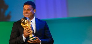 Ronaldo zollt verletzten Zlatan Ibrahimovic Respekt Zlatan Ibrahimovic