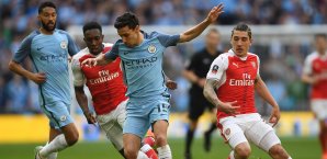 Gael Clichy (l.) und Jesus Navas verlassen Manchester City Gael Clichy, Jesus navas
