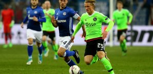Kasper Dolberg bricht einem Ajax-Fan die Hand Kasper Dolberg