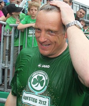 Mike Büskens, Greuther Fürth,  Bundesliga