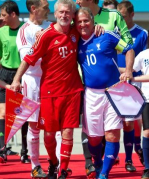 Paul Breitner,Spiel der Legenden
