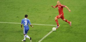 Arjen Robben gegen Ashley Cole Robben, Cole, Champions League, Bayern, Chelsea