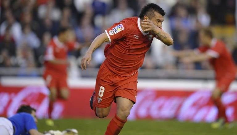 Gary Medel ist ein Kandidat beim SSC Neapel