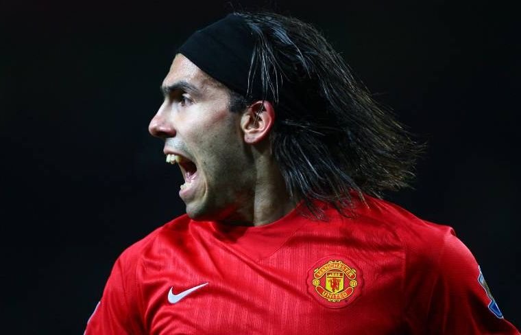 Carlos Tevez wird El Apache genannt