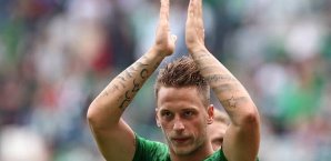 Werder Bremens Marko Arnautović freut sich nach dem Sieg über den HSV Marko Arnautović, Werder Bremen