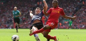 Raheem,sterling,fc,liverpool,arsenal,zweikampf