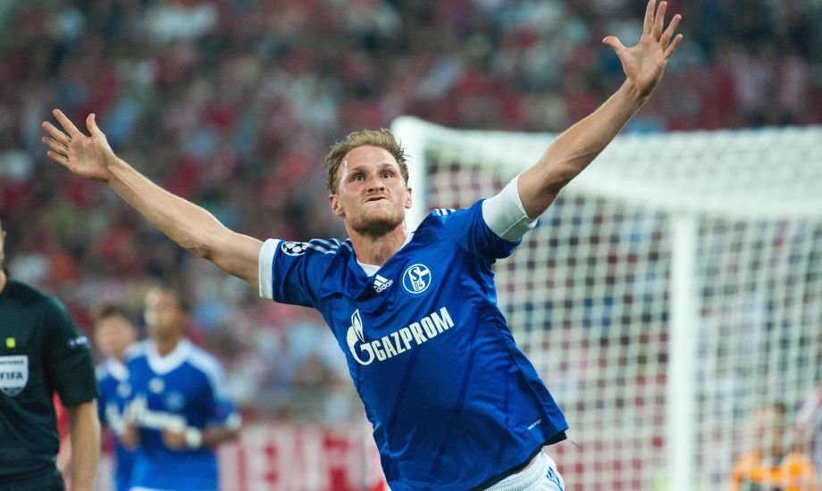 Schalke 04 spielt klassisch Königsblau