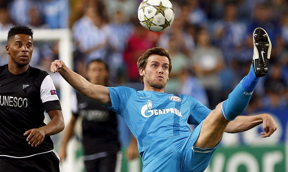 Zenit St. Petersburg spielt in himmelblau