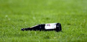 Fußball, Flasche