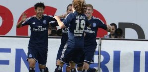 Der HSV bejubelt den Sieg bei der SpVgg Greuther Fürth HSV,Bundesliga,Torjubel